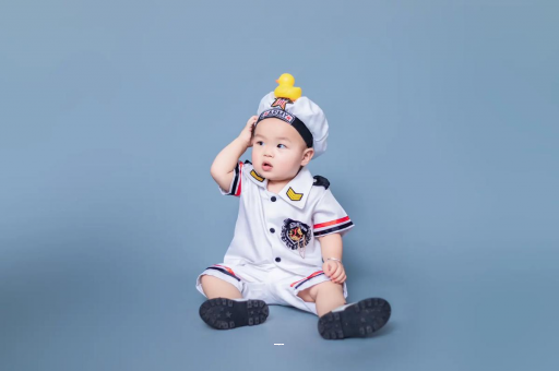 韩城宝宝老摇头怎么回事